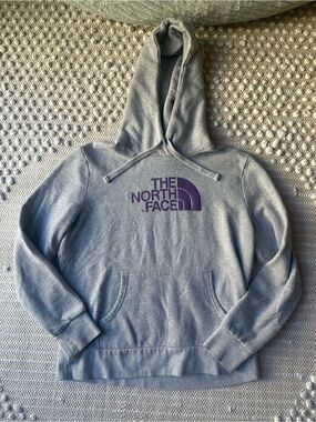 The North Face Women's Half Dome Pullover Hoodie Grey Size L